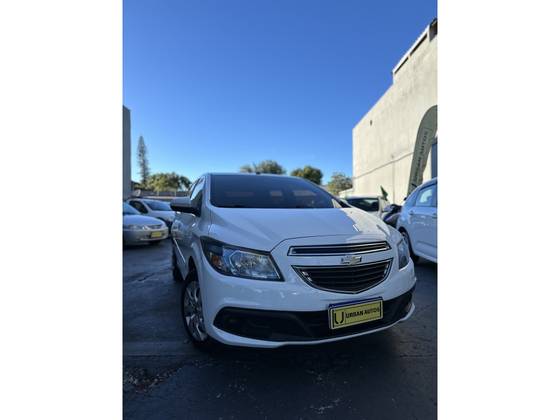 CHEVROLET ONIX 1.0 MPFI LT 8V FLEX 4P MANUAL CHEVROLET ONIX 1.0 MPFI LT 8V FLEX 4P MANUAL